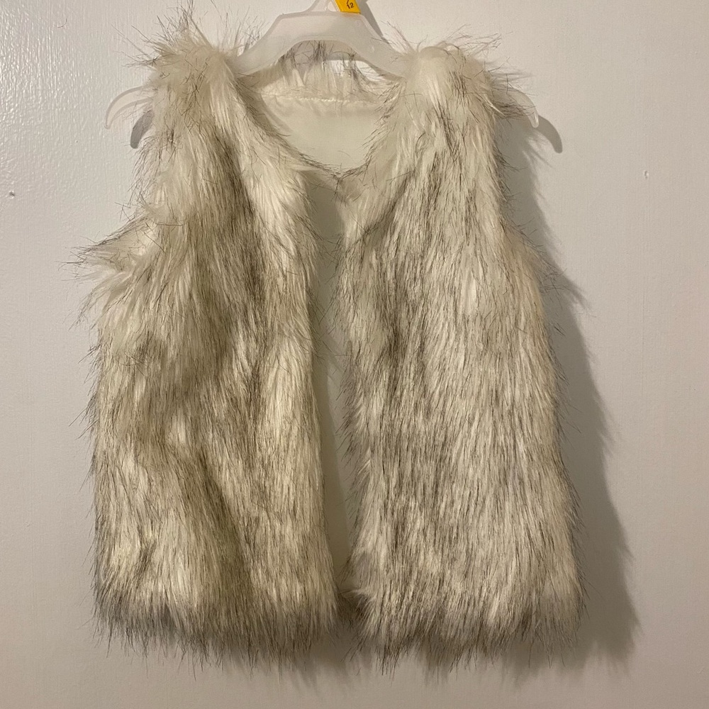 Girls Faux Fur Vest Kid Size XXL 6 White Black Unbranded Furry Soft Fall Winter